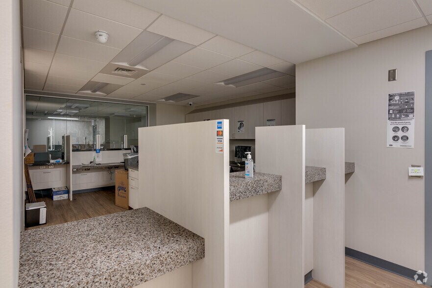 More Photos Of 105 W Madison St, Chicago Office Residential For Sale