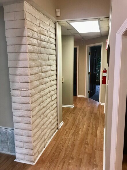 More Photos Of 4920 Reed Rd, Columbus Loft Creative Space For Lease