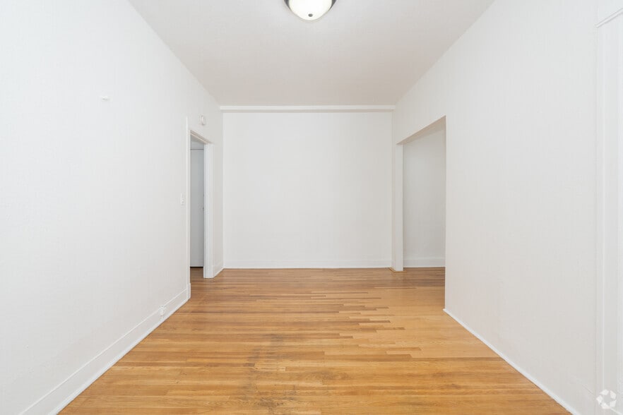 More Photos Of 10 NW 20th Ave, Portland Apartments For Lease