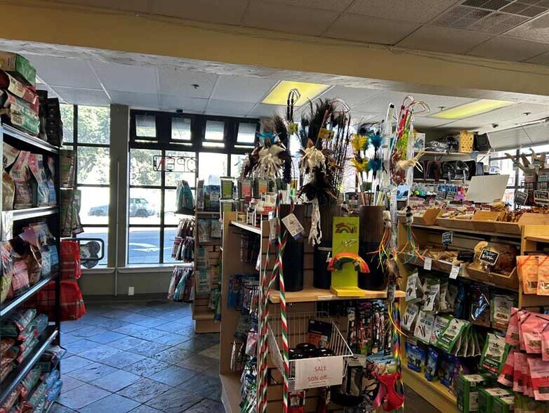 More Photos Of 3701 Geary Blvd, San Francisco Apartments For Sale