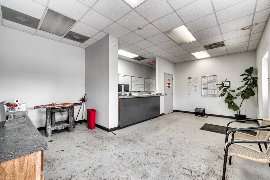 More Photos Of 9360 Osr, Midway Specialty For Lease