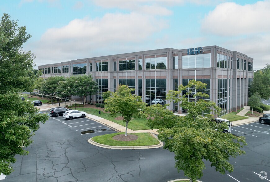 More Photos Of 10926 David Taylor Dr, Charlotte Coworking Space