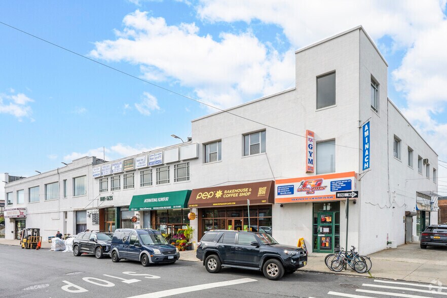 More Photos Of 1601-1625 Gravesend Neck Rd, Brooklyn Storefront Retail Office For Lease