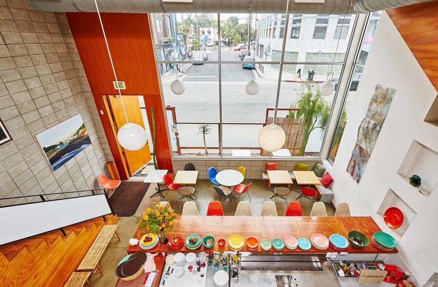 More Photos Of 1432-1434 Abbot Kinney Blvd, Venice Storefront Retail Office For Lease