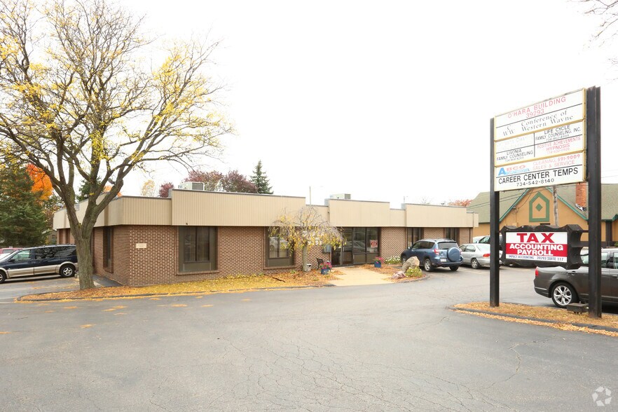 More Photos Of 39293 Plymouth Rd, Livonia Medical For Lease
