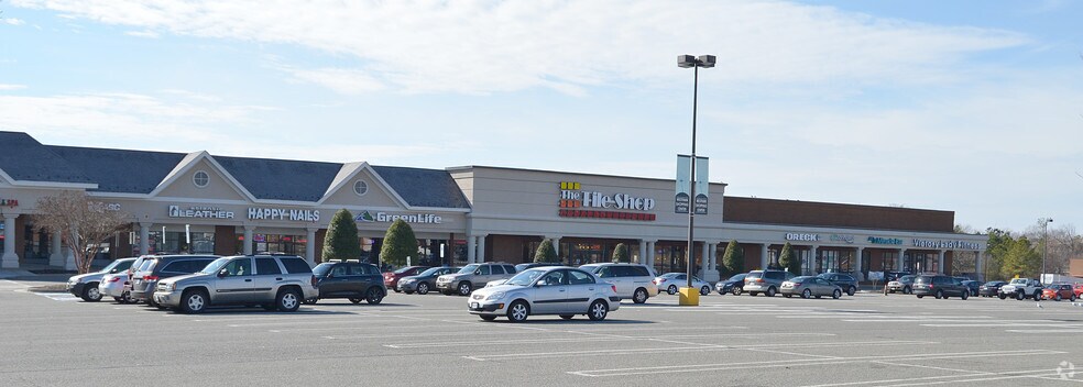 More Photos Of 9621-9699 W Broad St, Glen Allen General Retail For Lease