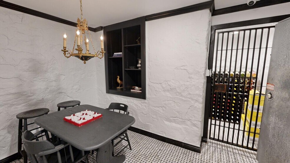 More Photos Of 300 W Third St, Lake City Restaurant For Sale