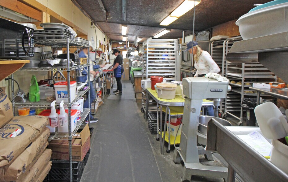 More Photos Of 138 Main Rd, Westhampton Restaurant For Sale