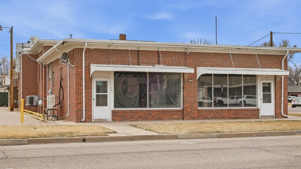 More Photos Of 204 W Beaver Ave, Fort Morgan Showroom For Sale