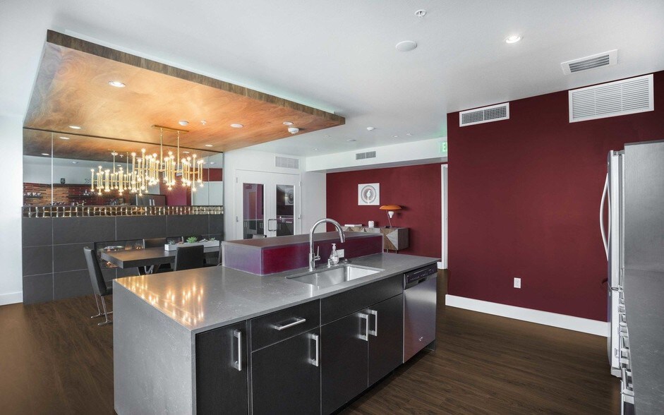 More Photos Of 2020 E Madison St, Seattle Apartments For Lease