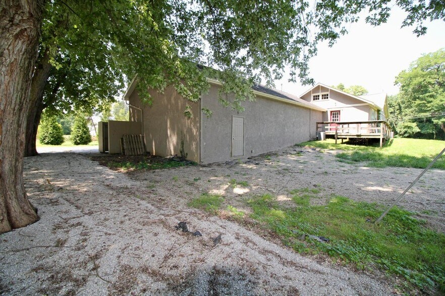 More Photos Of 1805 Columbus Rd, Granville Specialty For Sale