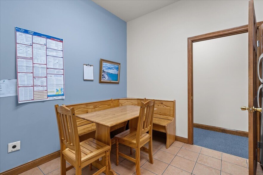 More Photos Of 100 Egbertson Rd, Campbell Hall Loft Creative Space For Lease