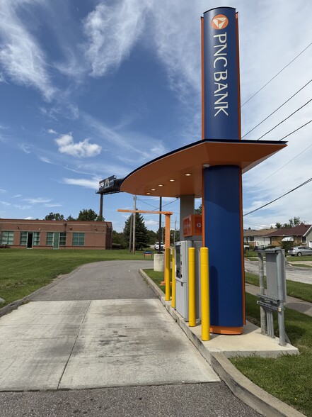 More Photos Of 13205 Granger rd, Cleveland General Retail For Sale