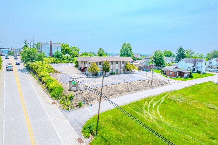 More Photos Of 1027 W Main St, Mount Pleasant Medical For Sale