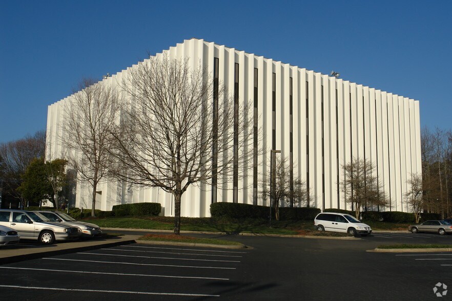 Primary Photo Of 5701 Executive Center Dr, Charlotte Office For Lease