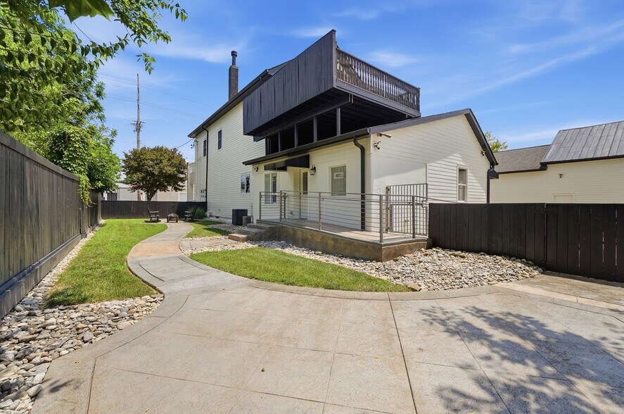 More Photos Of 8177 S Route 48, Maineville Office For Sale