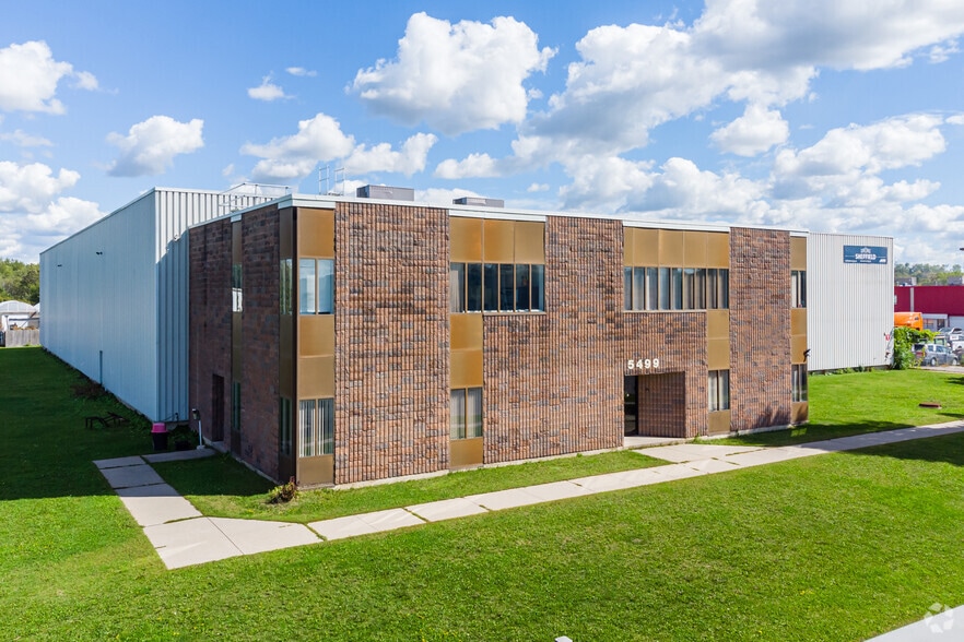More Photos Of 5499 Canotek Rd, Ottawa Warehouse For Lease