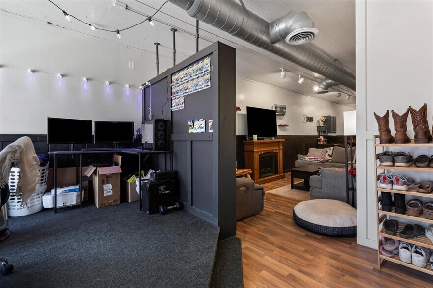 More Photos Of 116 W Jessie St, Rushford Storefront Retail Residential For Sale