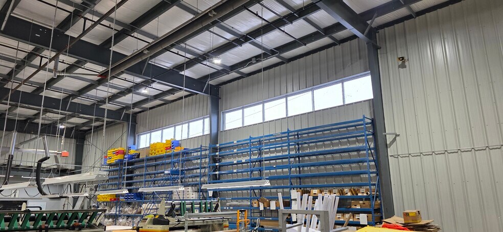 More Photos Of 39 E Davis St, Quinte West Industrial For Sale