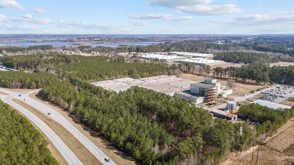 More Photos Of 197 Bosch Blvd, New Bern Warehouse For Lease