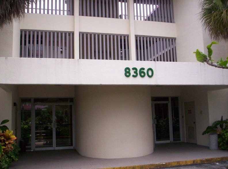 More Photos Of 8360 W Oakland Park Blvd, Sunrise Office For Lease