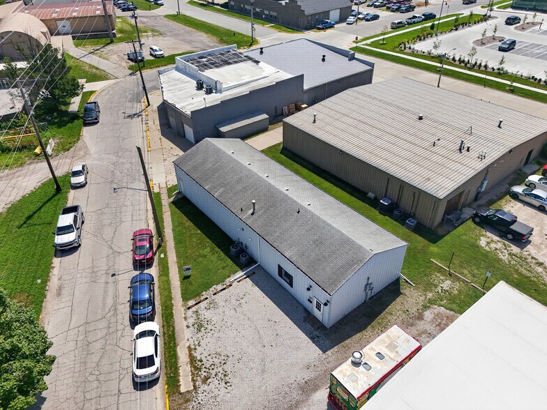 More Photos Of 908 N 4th St, Ames Warehouse For Lease
