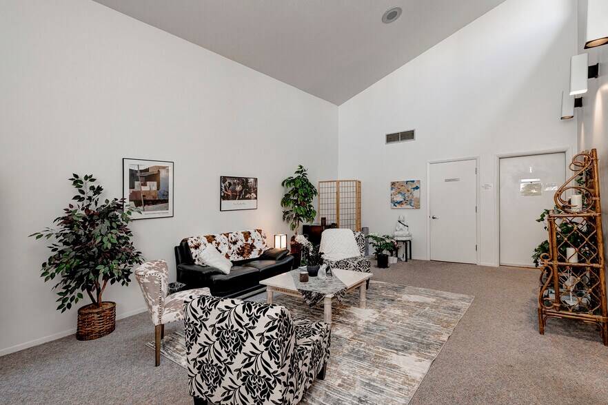 More Photos Of 350 S Garfield St, Denver General Retail For Sale