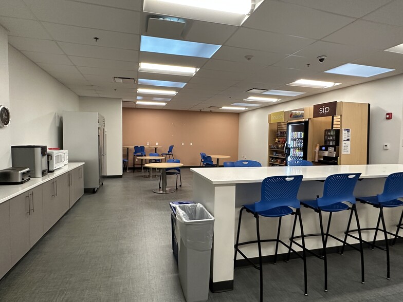 More Photos Of 306 Belmont St, Worcester Office For Lease