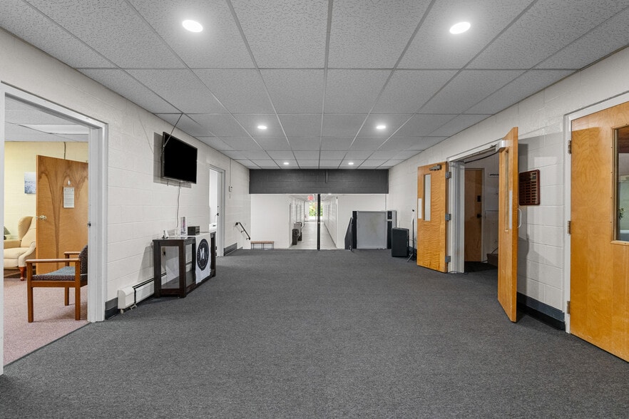 More Photos Of 6202 Dupont St, Flint Religious Facility For Sale
