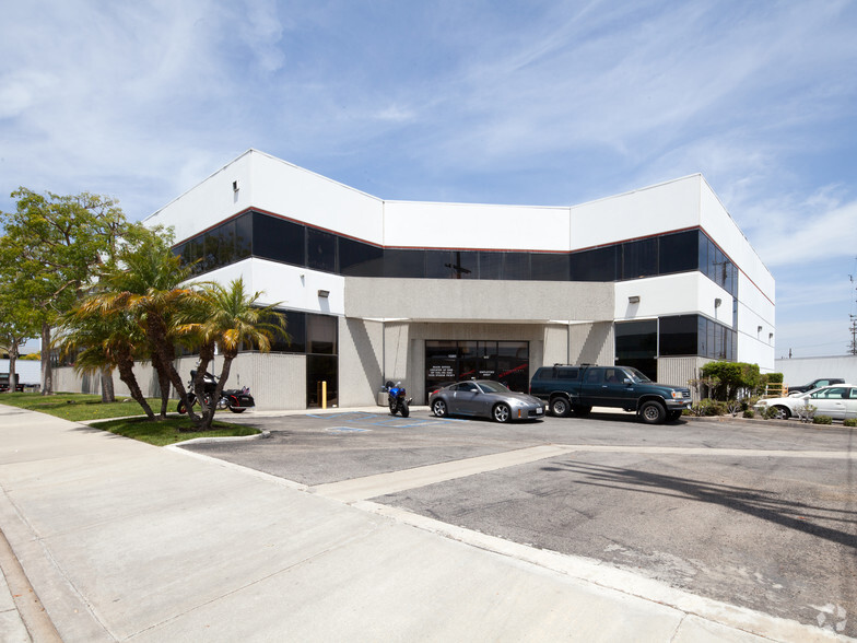 Primary Photo Of 1301 Storm Pky, Torrance Light Manufacturing For Lease