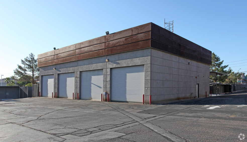 Primary Photo Of 4300 W Tropicana Ave, Las Vegas Warehouse For Lease