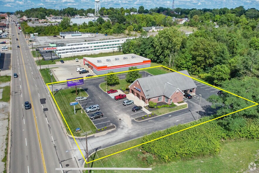 More Photos Of 151 S Meridian Rd, Youngstown Bank For Sale