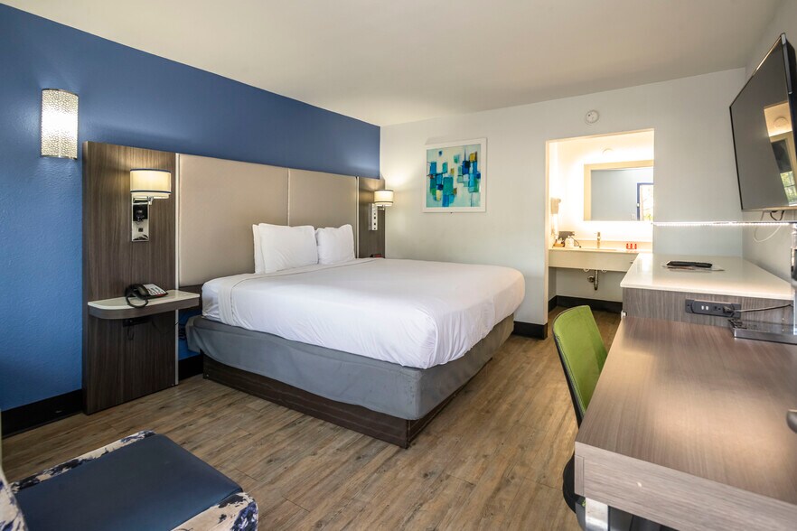 More Photos Of 1900 Canterbury Rd, Sacramento Hotel For Sale