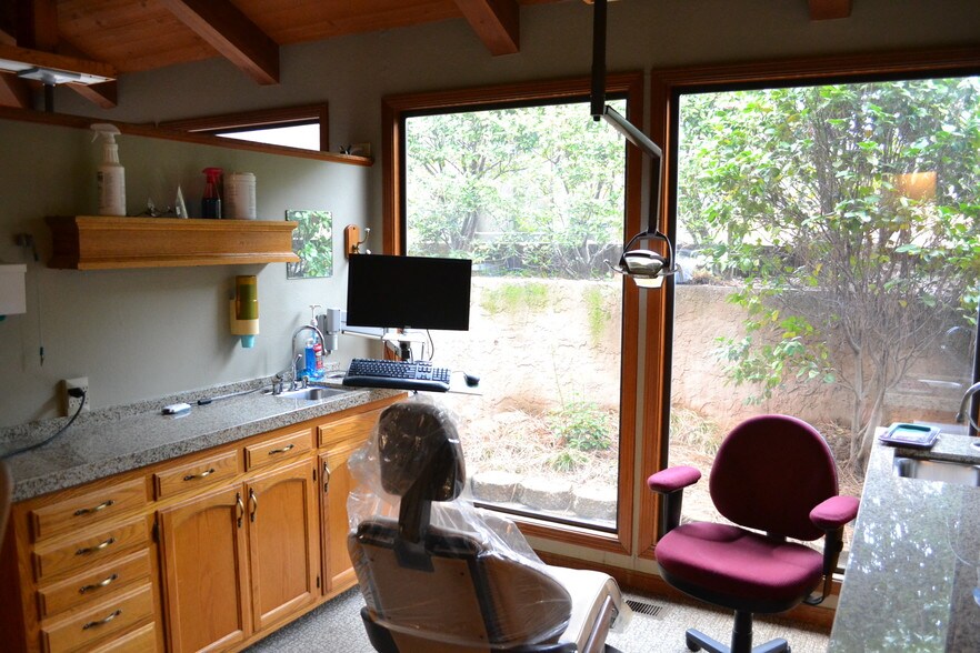 More Photos Of 6161 Clark Rd, Paradise Medical For Lease