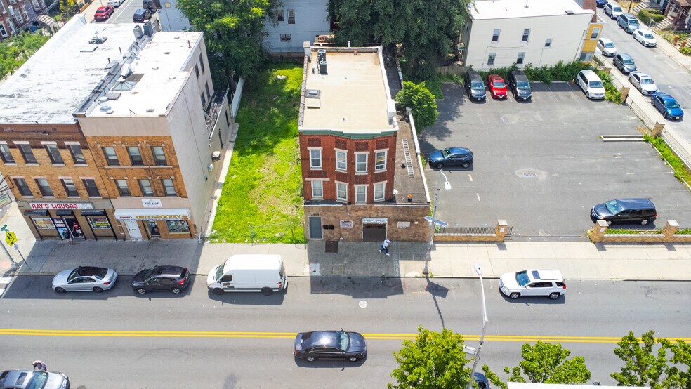More Photos Of 260 Martin Luther King Jr Dr, Jersey City General Retail For Sale