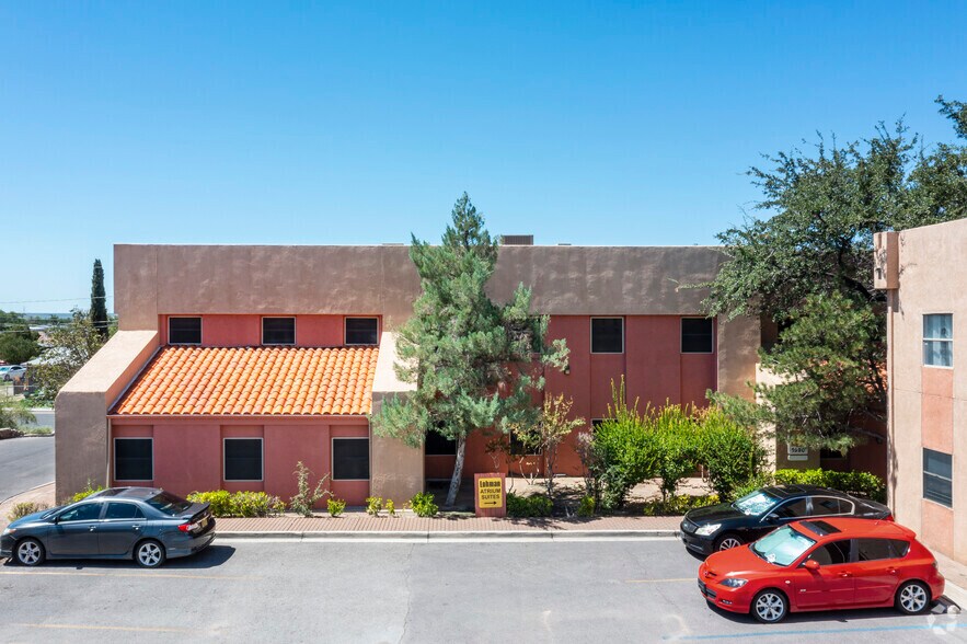 More Photos Of 1990 E Lohman Ave, Las Cruces Office For Lease