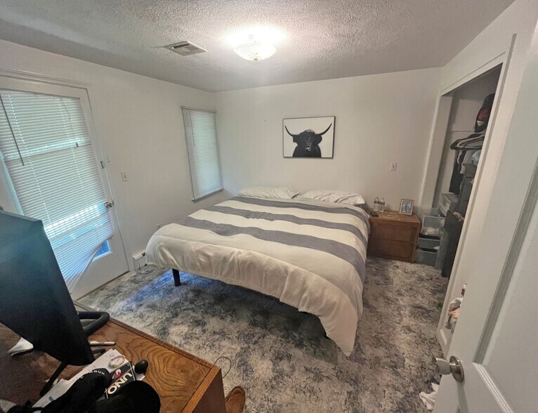 More Photos Of 263 South St, Holliston Apartments For Sale