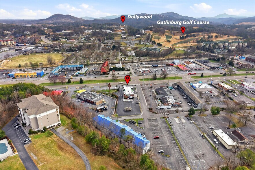 More Photos Of 3584 Parkway, Sevierville Restaurant For Lease