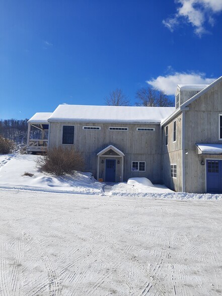 More Photos Of 254 King St, Boscawen Storefront Retail Office For Sale