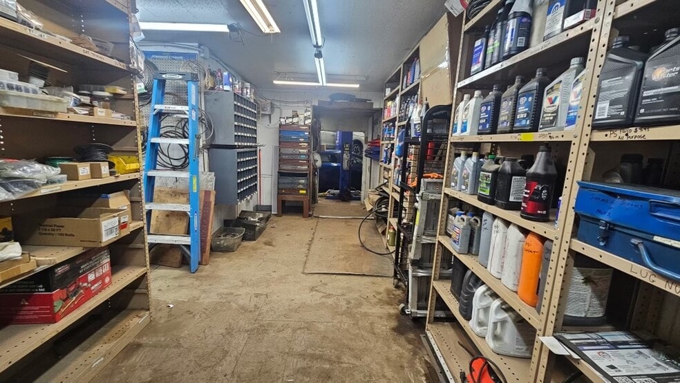 More Photos Of 5110 Brookpark Rd, Cleveland Auto Repair For Sale