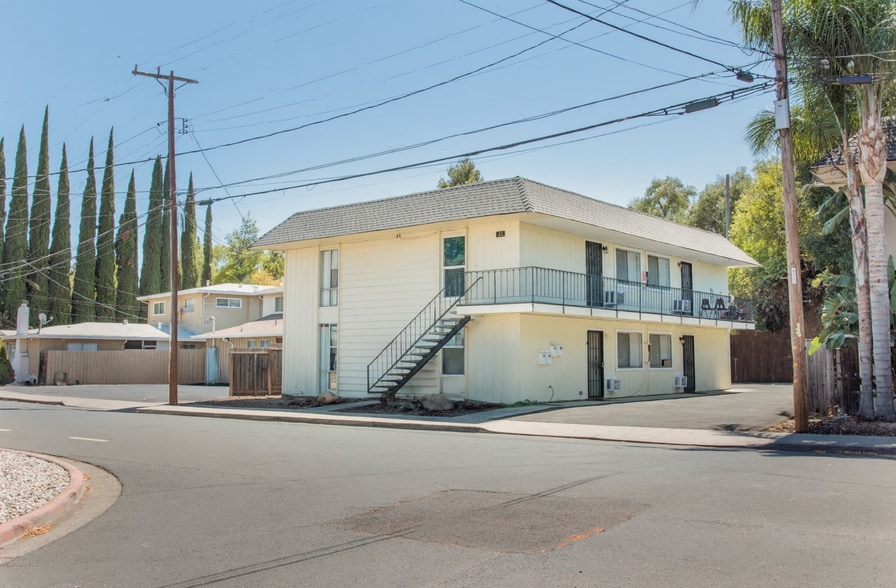 More Photos Of 22 S Lake Dr, Antioch Apartments For Sale