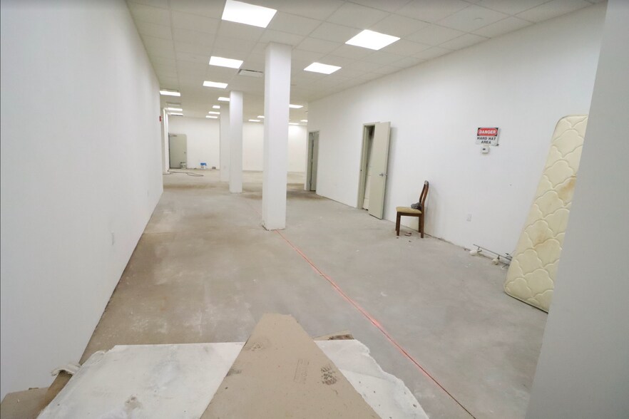 More Photos Of 61-19 Flushing Ave, Maspeth Storefront Retail Office For Lease