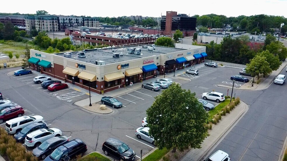 More Photos Of 5101 Vernon Ave, Edina Unknown For Lease