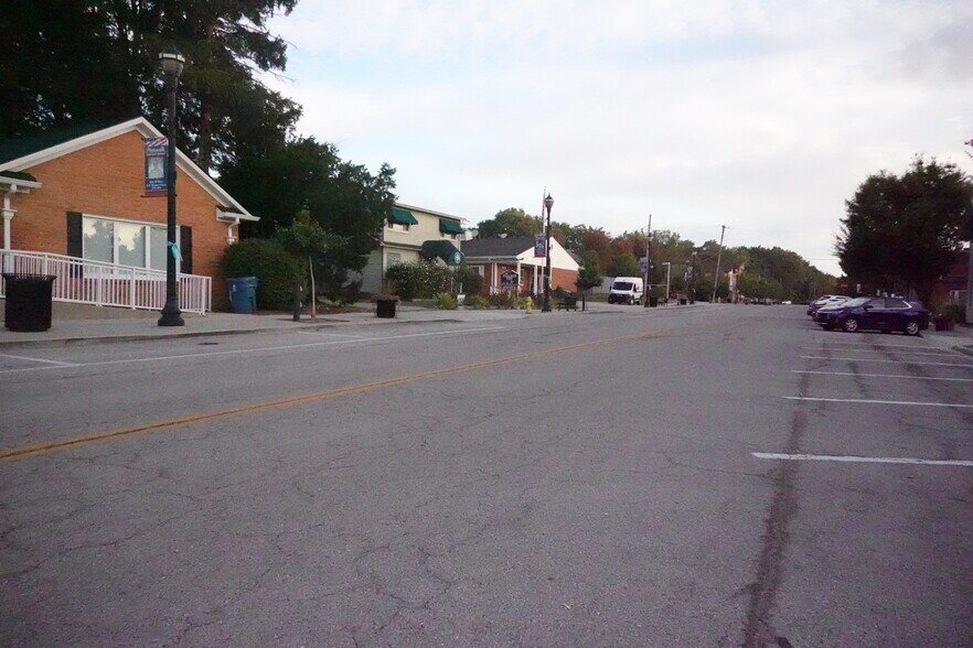 More Photos Of 18 S Third Street, Waterville Office For Sale