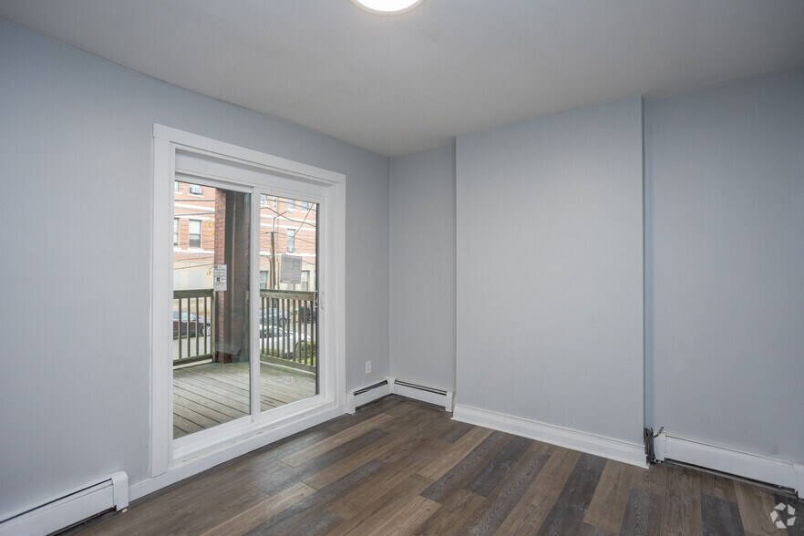 More Photos Of 328 S Mathilda St, Pittsburgh Multifamily For Sale