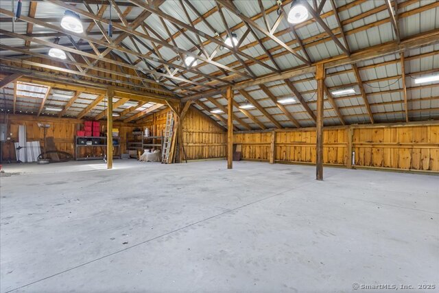 More Photos Of 377 N Canterbury Rd, Canterbury Manufacturing For Lease