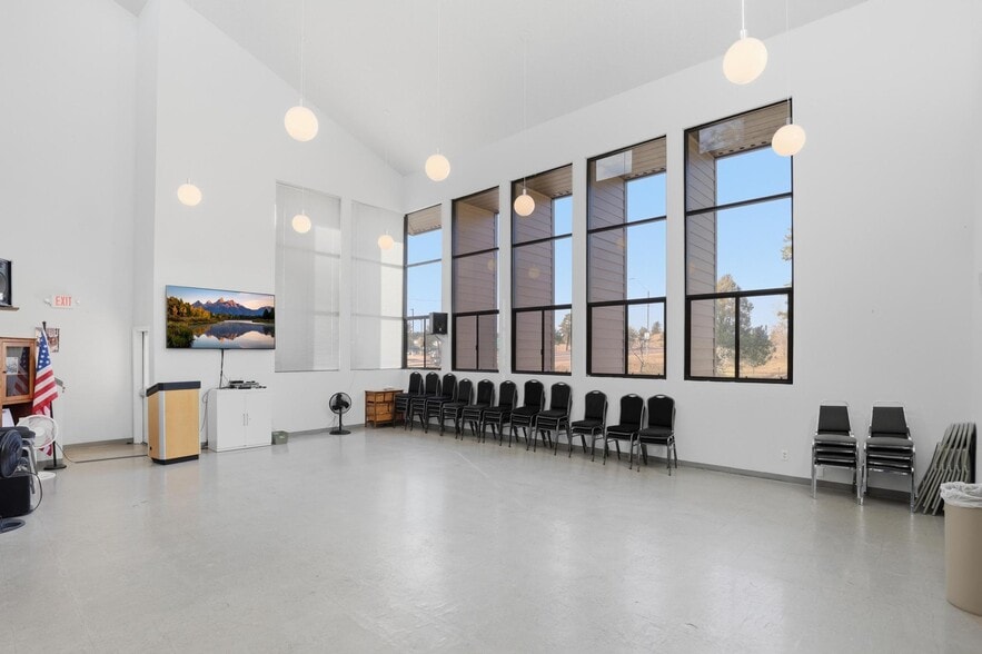 More Photos Of 215 N Beeline Hwy, Payson Office For Sale