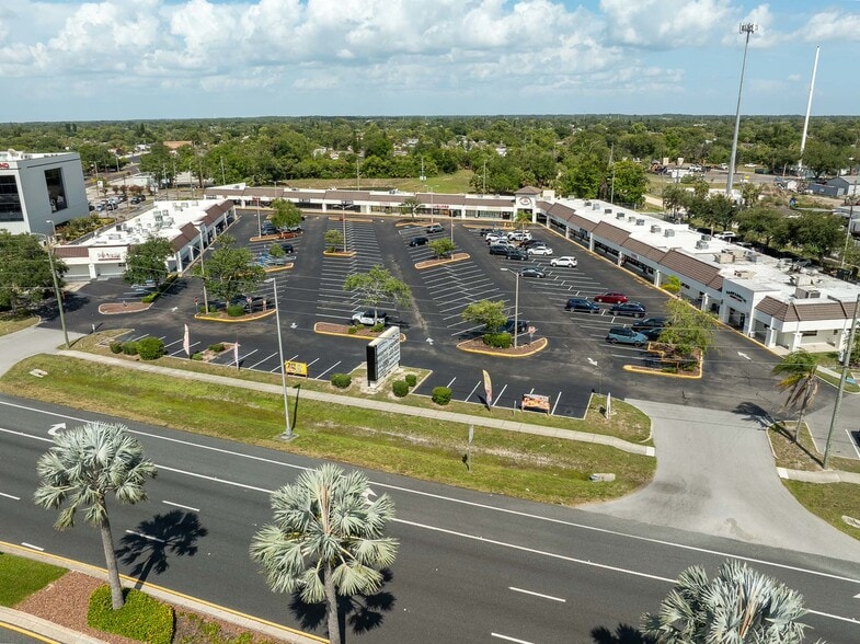 Primary Photo Of 10110-10156 US Highway 19, Port Richey Unknown For Lease