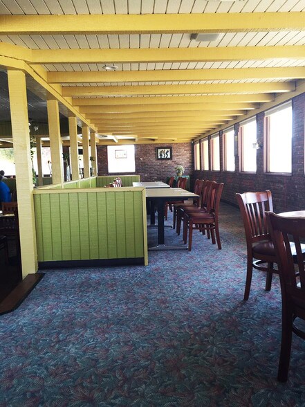 More Photos Of 16870 State Highway 14, Mojave Freestanding For Sale