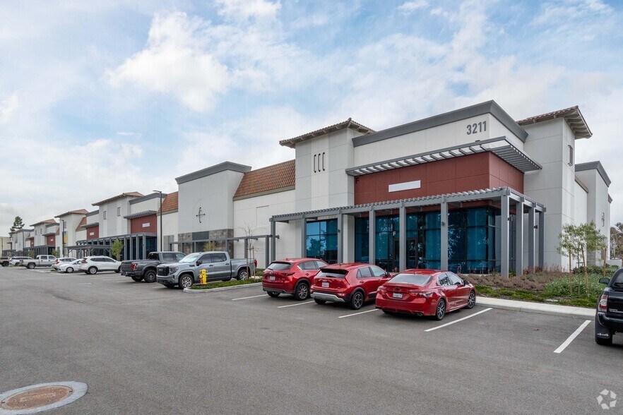 More Photos Of 3211 Mission Oaks Blvd, Camarillo Unknown For Lease